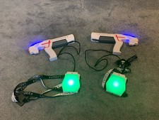 Laser x 2-Blaster Gun Player
